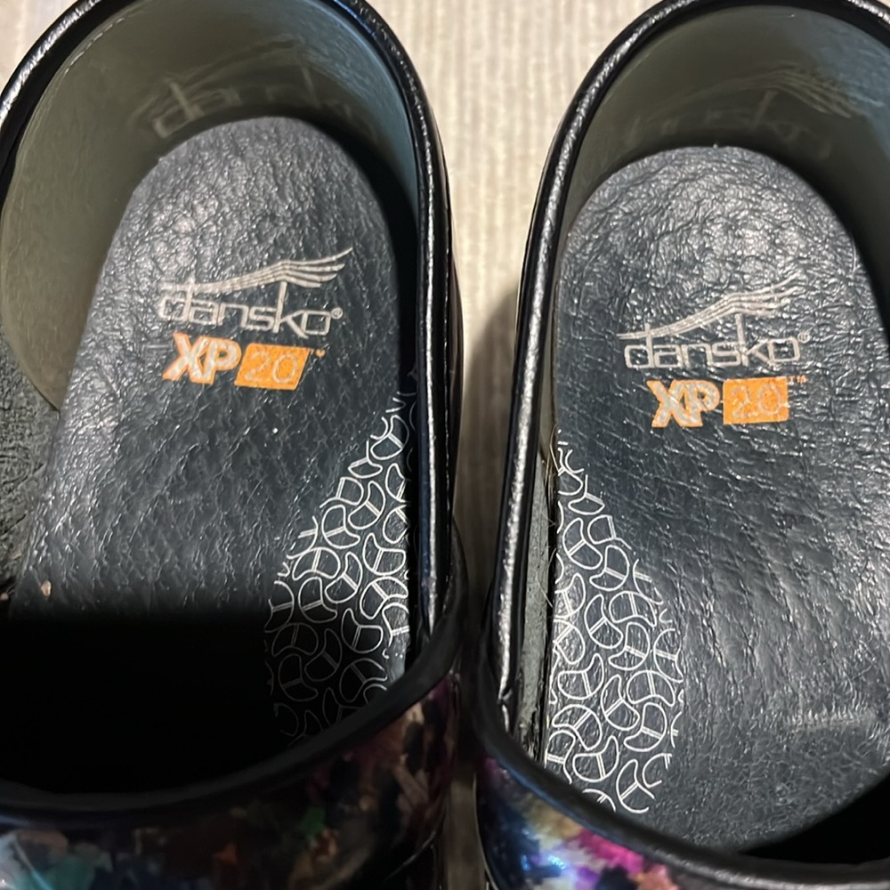 Dansko XP 20 nursing shoes - Picture 2 of 3